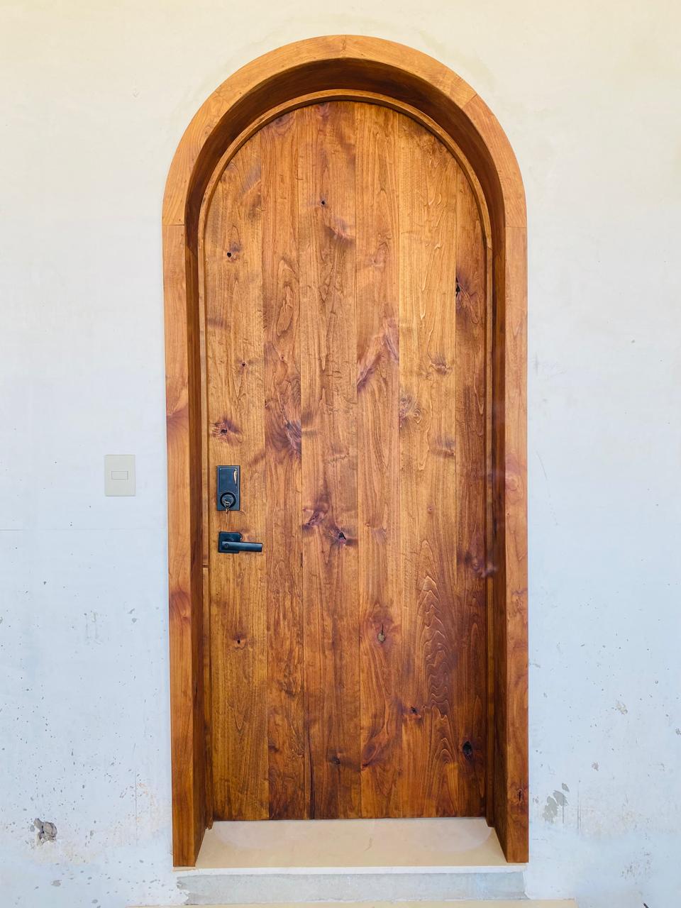 Casa JV · puerta principal
